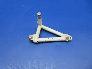 Mooney M20 / M20F LH Gear Retracting Bellcrank Assy P/N 560202-001 (0224-723)